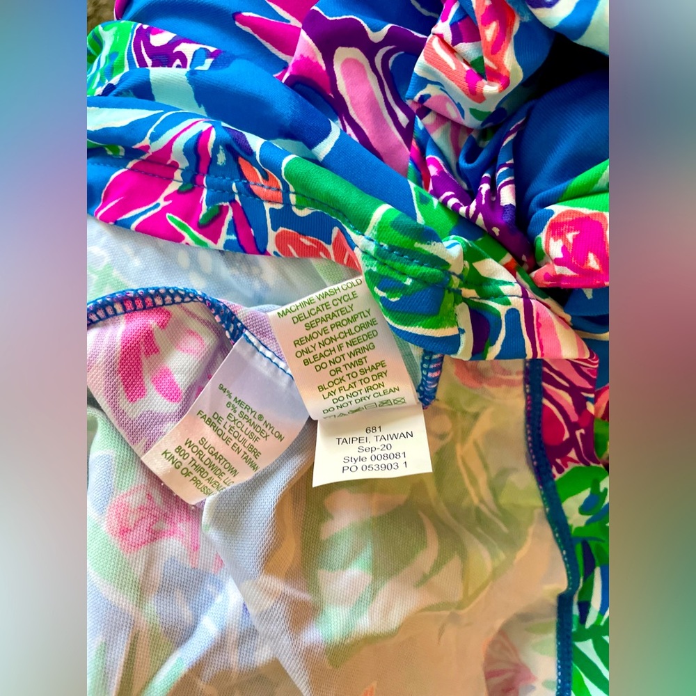 🚫SOLD🚫⭐️⭐️Lilly Pulitzer Cowl Neck/Gator mask Lilshield Long Sleeve50+Dress - Picture 15 of 15